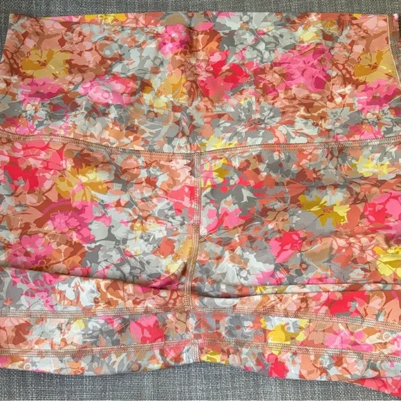 NWOT Lululemon Align High-Rise 28” Inflorescence Multi Floral Leggings size 10 - Picture 8 of 10